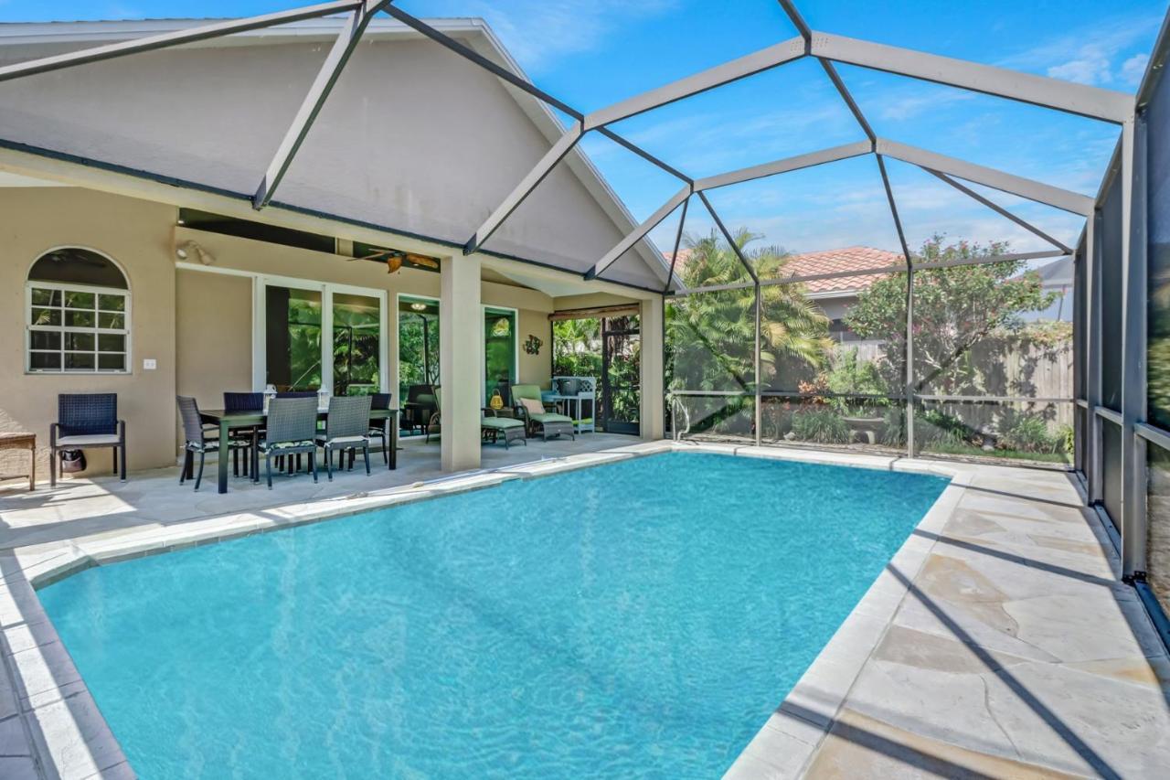 Cozy Beach House - 5 Minutes From Vanderbilt Beach North North Naples エクステリア 写真