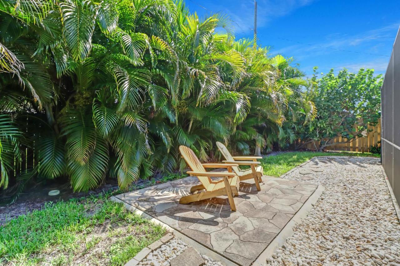 Cozy Beach House - 5 Minutes From Vanderbilt Beach North North Naples エクステリア 写真