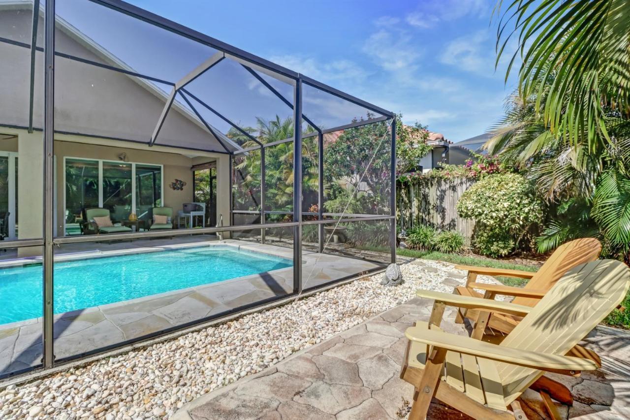 Cozy Beach House - 5 Minutes From Vanderbilt Beach North North Naples エクステリア 写真