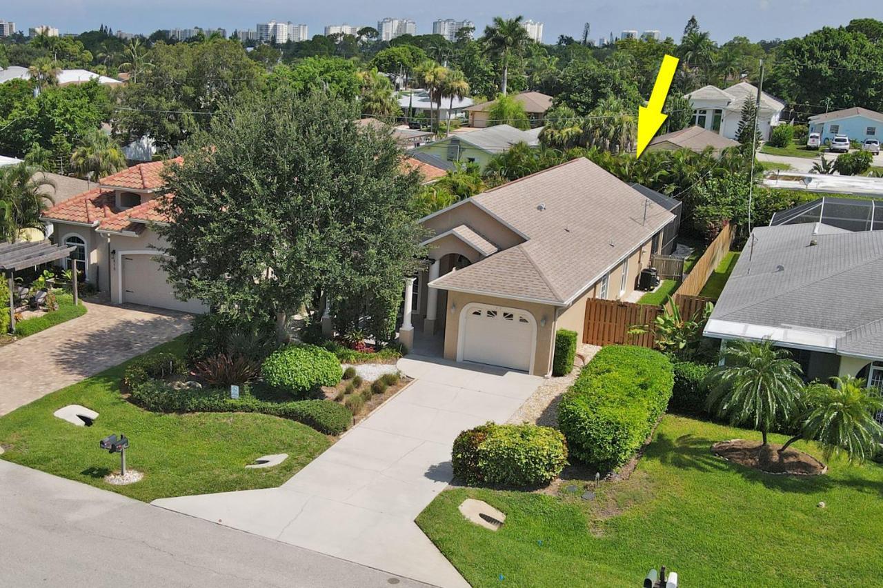 Cozy Beach House - 5 Minutes From Vanderbilt Beach North North Naples エクステリア 写真
