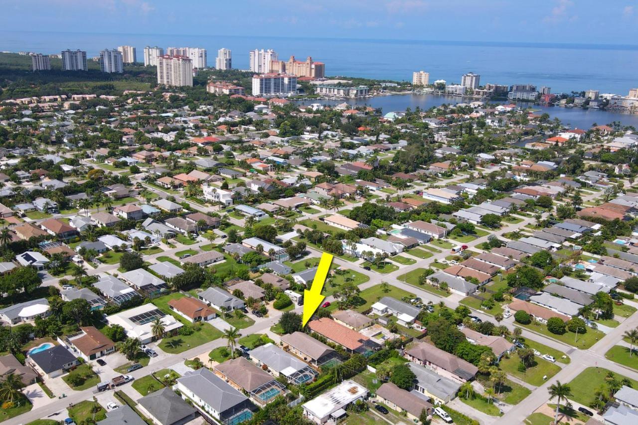Cozy Beach House - 5 Minutes From Vanderbilt Beach North North Naples エクステリア 写真